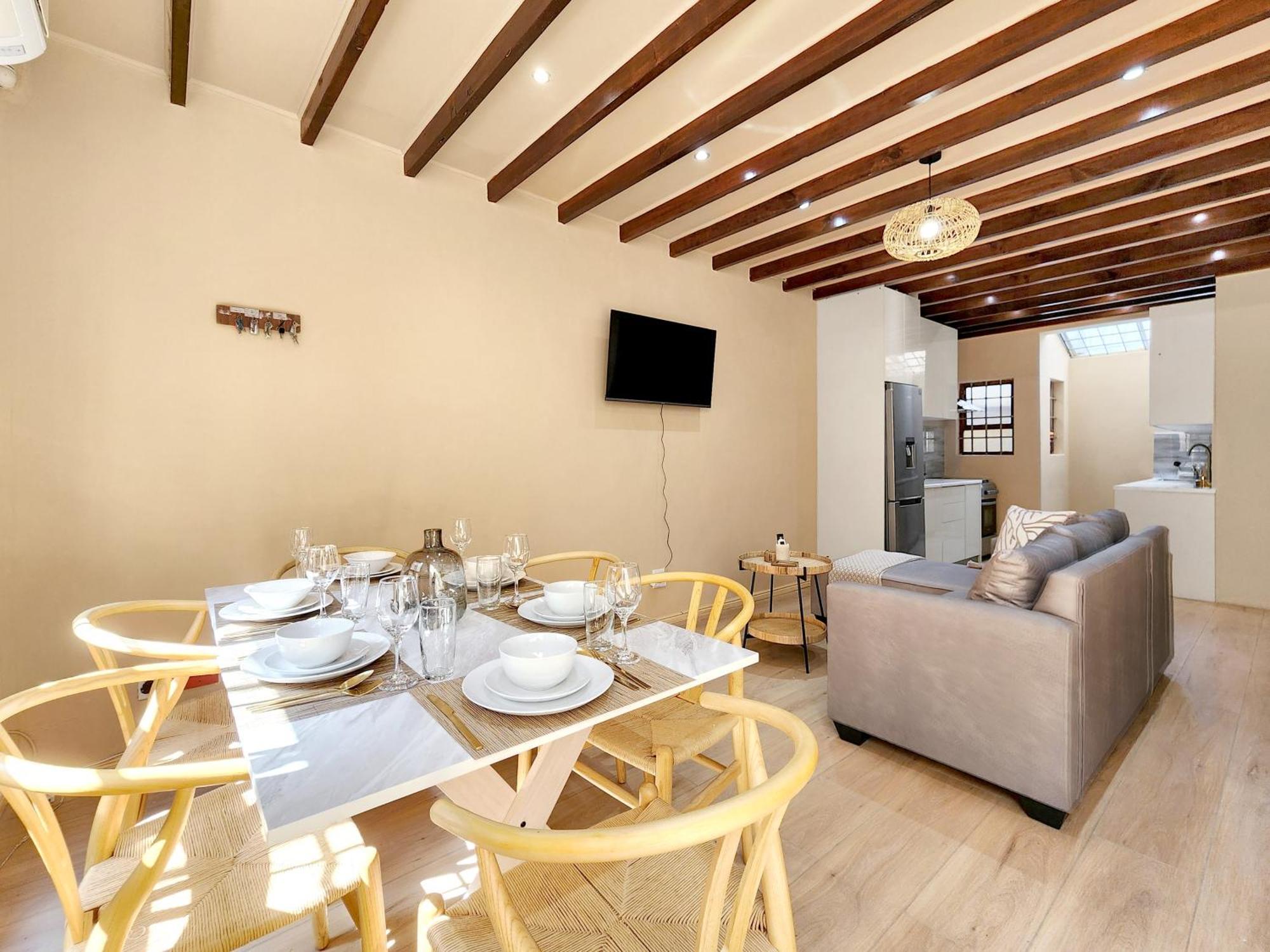 Holiday home Newly Renovated, Central, Spacious And Family Friendly