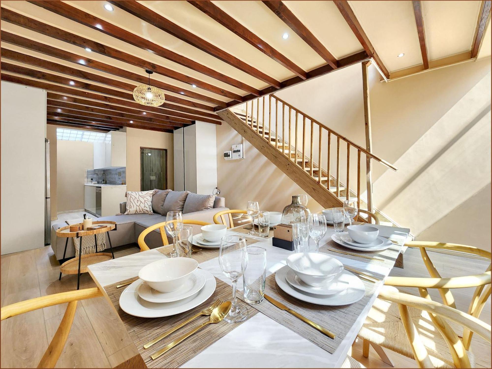 Newly Renovated, Central, Spacious And Family Friendly Holiday home